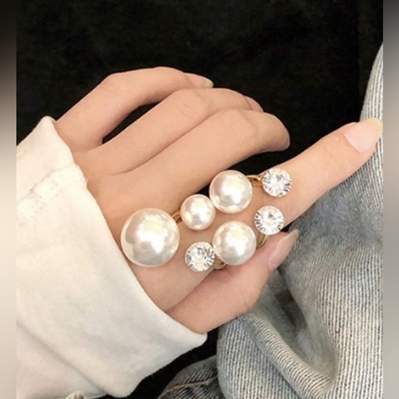 Quiet Luxury Boutique Jewelry - ✨NEW✨ Elegant Pearl and Crystal Statement Ring adjustable
